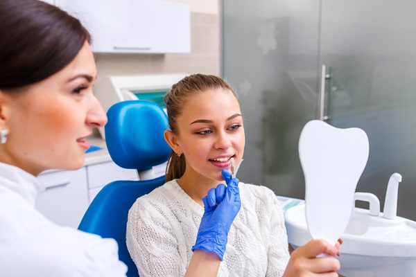 How A Restorative Dentist Can Help After A Traumatic Accident