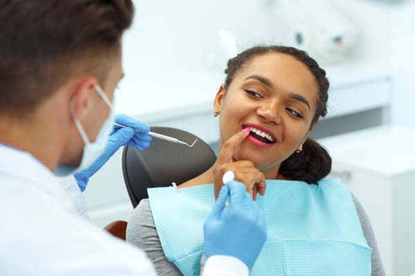 You Can Expect During A Dental Veneers Procedure